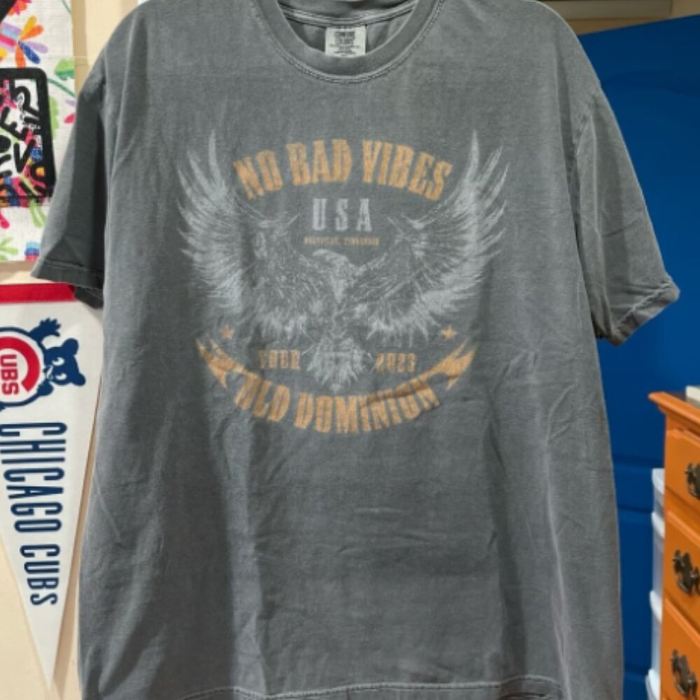 Old Dominion Band 2023 Tour Tshirt, adult size XL